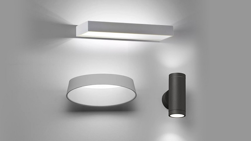 چراغ دیواری سنسوردار